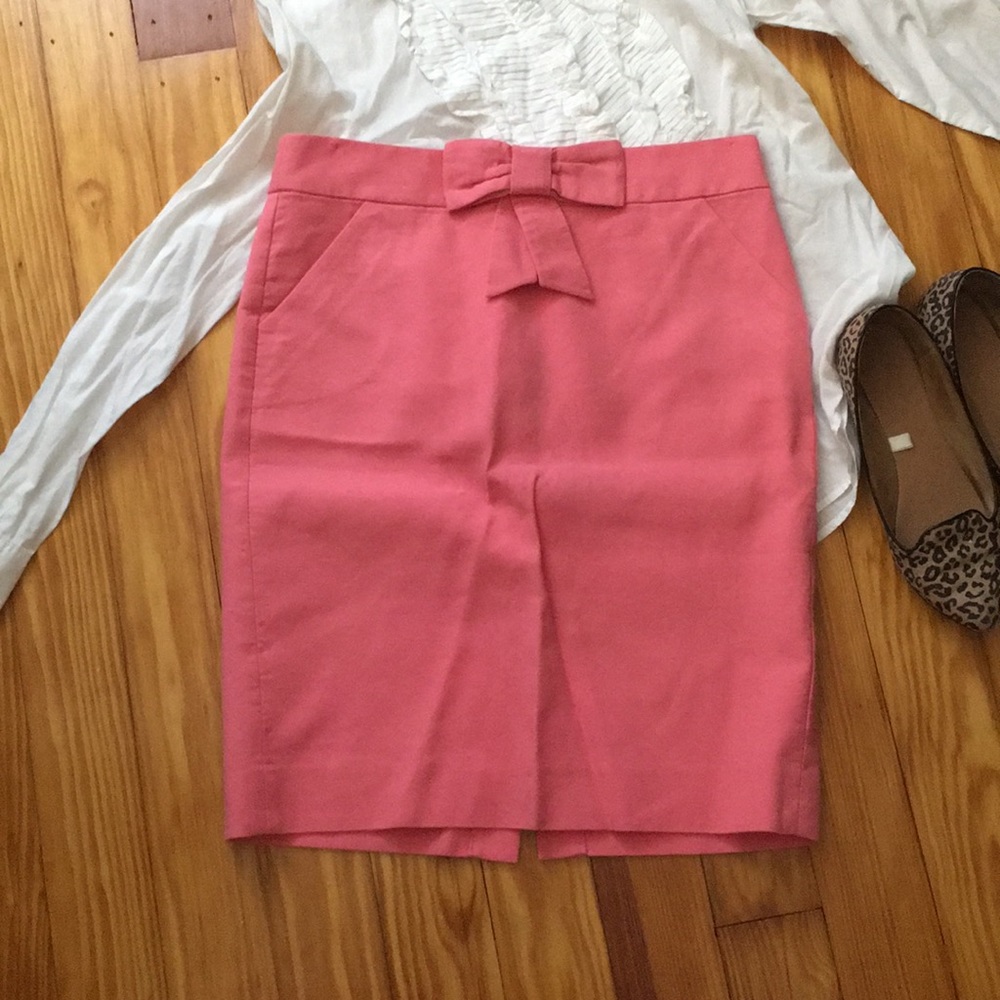 J. Crew size 8 pink pencil skirt